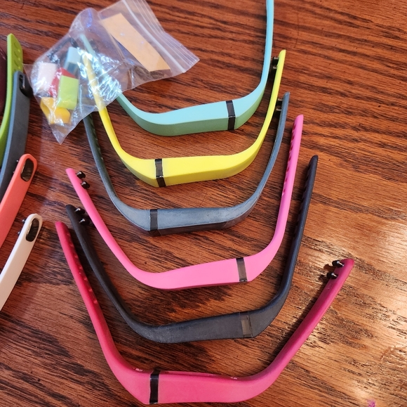 i-Dream Fitbit Bands and Accessories - Picture 3 of 7